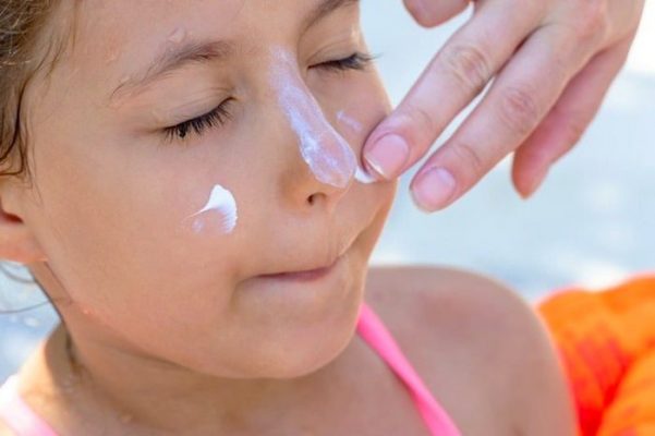 ضد آفتاب مناسب کودکان کدام است