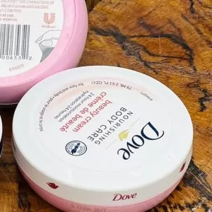 خرید اینترنتی کرم آبرسان و مرطوب کننده داو