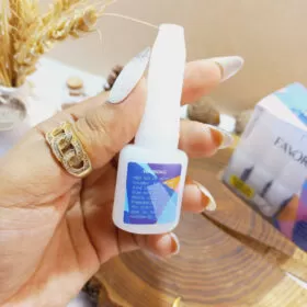 خرید اینترنتی چسب ناخن لاکی