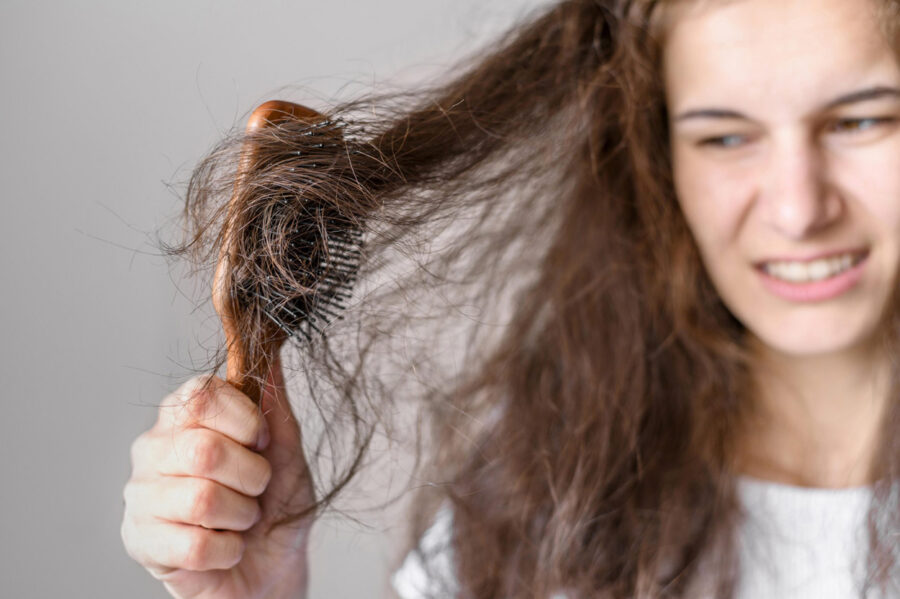 علت ریزش موی زنان در سنین مختلف