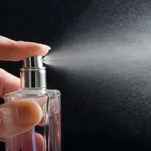 روش های از بین بردن بوی عطر