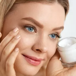 تکنیک های میکاپ چهره در زمان پریودی