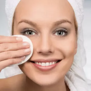فواید و مزایای میسلار واتر چیست