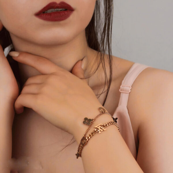 قیمت خرید دستبند استیل زنانه طرح لویی ویتون