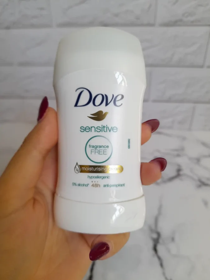 استیک ضد تعریق زنانه Dove مناسب استفاده روزانه با فرمول مرطوب کننده